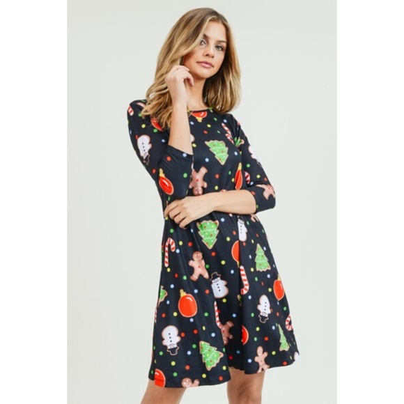 Women's 3/4 Length Sleeve Gingerbread Print Dress - Picture 8 of 9